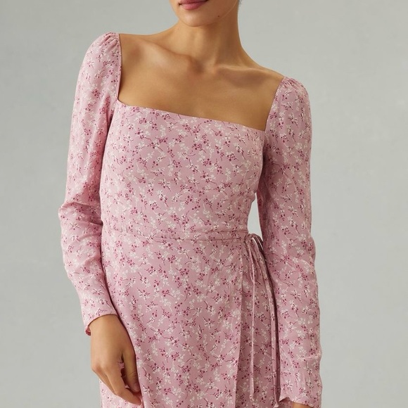 NWT Reformation Rosalie Floral Pink wrap Dress, SIZE 12 - Picture 2 of 8